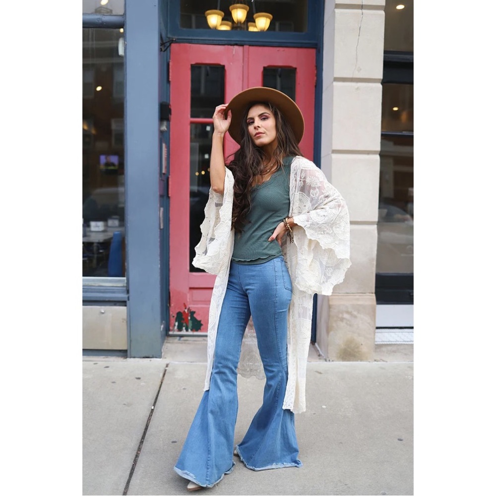 BOHEMIAN BOHO BELL SLEEVE LACE KIMONO DUSTER - IVORY